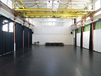 Querfeld (Fabrikhalle) in Basel