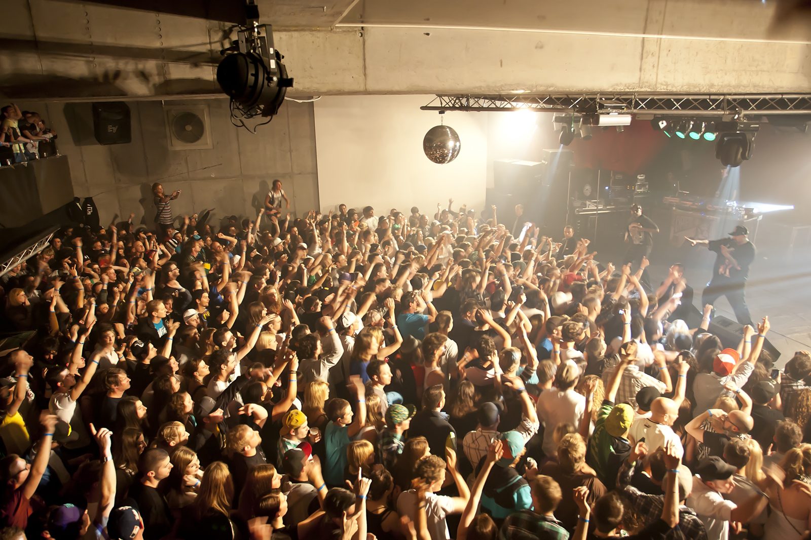 Riders Palace Club, weiteres Bild
